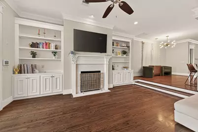 203 W 24th Street, Houston, TX 77008 - Photo 9