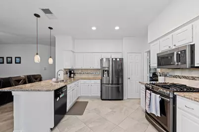 1807 Emerald Lake Court, Houston, TX 77062 - Photo 9