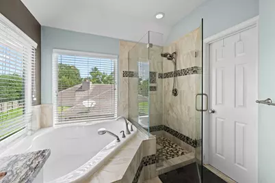 1807 Emerald Lake Court, Houston, TX 77062 - Photo 19