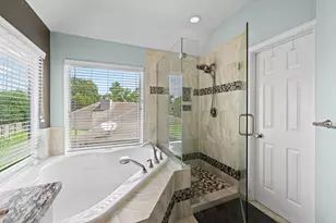 1807 Emerald Lake Ct, Houston, TX 77062 - Photo 19