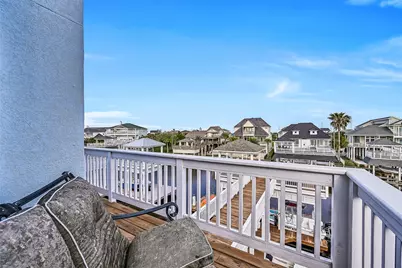 13339 Binnacle Way, Galveston, TX 77554 - Photo 25