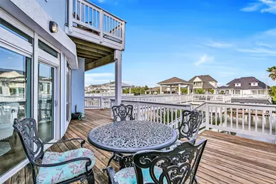 13339 Binnacle Way, Galveston, TX 77554 - Photo 27
