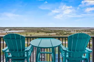 415 E Beach Dr, Galveston, TX 77550 - Photo 13