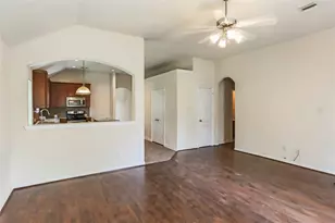 1327 Maple Ace Dr, Katy, TX 77493 - Photo 3