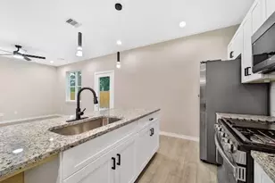 7414 Mount St, Houston, TX 77088 - Photo 3
