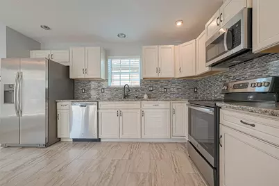 13322 Pantano Drive, Houston, TX 77065 - Photo 15