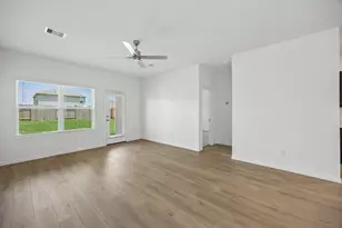 25252 Leather Leaf Ct, Montgomery, TX 77316 - Photo 5
