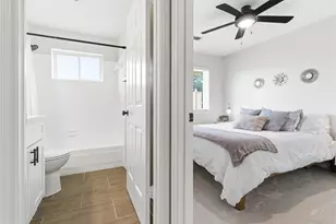 2218 Hickory Lawn Dr, Houston, TX 77077 - Photo 31