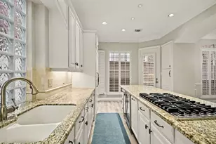 5325 Fayette St, Houston, TX 77056 - Photo 5