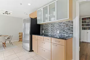 2015 Woodcrest Dr, Houston, TX 77018 - Photo 9