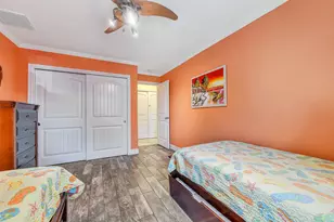7806 Pruitt Dr, Galveston, TX 77554 - Photo 27