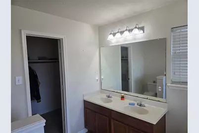 2650 Skyview Knoll Court, Houston, TX 77047 - Photo 9