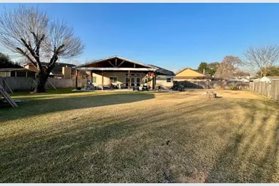 10506 Kirkgreen Drive, Houston, TX 77089 - Photo 13