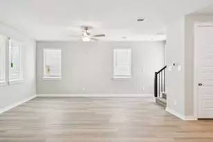 627 Sand Dollar Dr, Kemah, TX 77565 - Photo 3