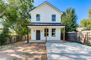 11 E O'Bryant, Bellville, TX 77418 - Photo 1