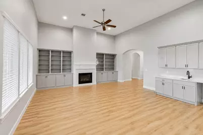 10015 Goliad Drive, Mont Belvieu, TX 77523 - Photo 11