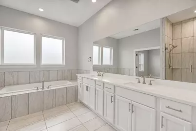 10015 Goliad Drive, Mont Belvieu, TX 77523 - Photo 23