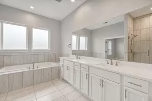 10015 Goliad Dr, Mont Belvieu, TX 77523 - Photo 23