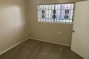 10818 Carlton Dr, Houston, TX 77047 - Photo 7