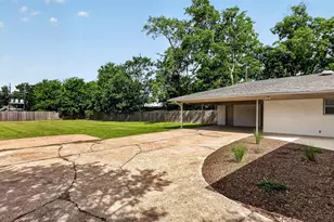 317 N Madison St, Madisonville, TX 77864 - Photo 23