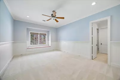 8 Greyton Lane, Bunker Hill Village, TX 77024 - Photo 27