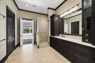 8 Greyton Lane, Bunker Hill Village, TX 77024 - Photo 23