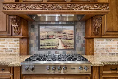 8 Greyton Lane, Bunker Hill Village, TX 77024 - Photo 15