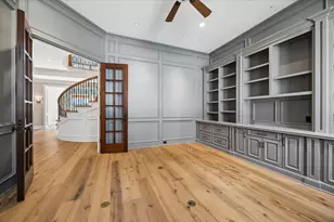 8 Greyton Ln, Bunker Hill Village, TX 77024 - Photo 11