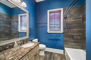 8 Greyton Ln, Bunker Hill Village, TX 77024 - Photo 25