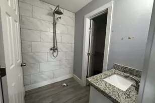 7451 Langley Rd, Houston, TX 77016 - Photo 9