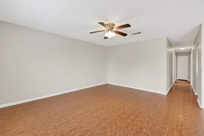 2301 7th Avenue N, Texas City, TX 77590 - Photo 3