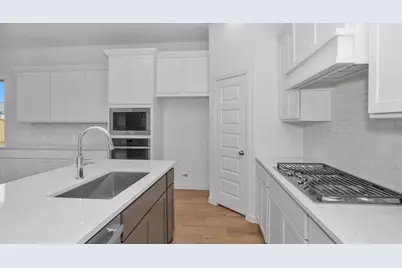 303 Eileen Drive, Rosenberg, TX 77471 - Photo 3