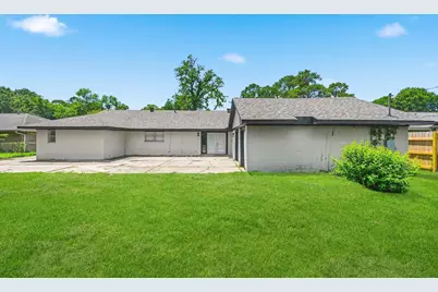 1310 Burning Tree Road, Houston, TX 77339 - Photo 31