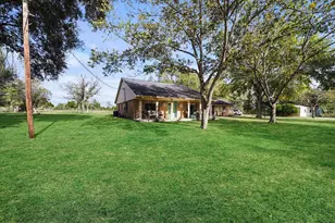 2022 Skrivanek Rd, Sealy, TX 77474 - Photo 3