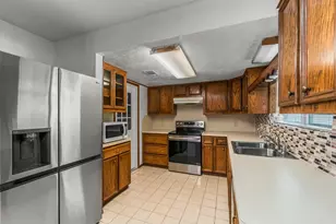 12575 Lake Conroe Hills Dr, Willis, TX 77318 - Photo 15