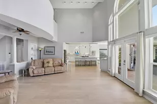 71 Harbor Ln, Kemah, TX 77565 - Photo 9