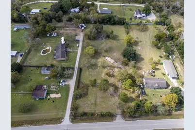 1543 Algoa Friendswood Road, Alvin, TX 77511 - Photo 9