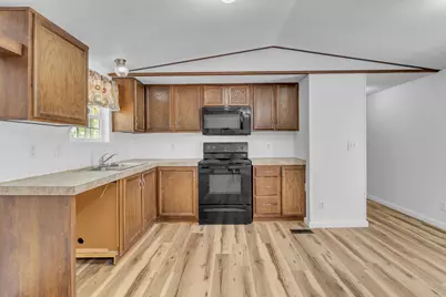 550 Windwood Drive, Livingston, TX 77351 - Photo 9