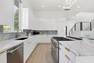 3859 Tartan Ln, Houston, TX 77025 - Photo 11