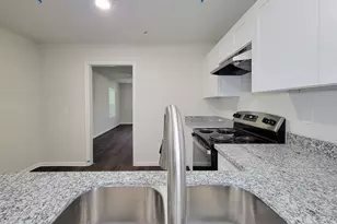 431 N Tinsley St, Angleton, TX 77515 - Photo 15