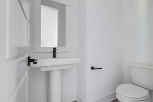 2054 Johanna Crk Dr, Houston, TX 77055 - Photo 9