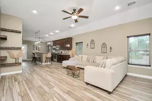 3102 Ash Dr, Dickinson, TX 77539 - Photo 5