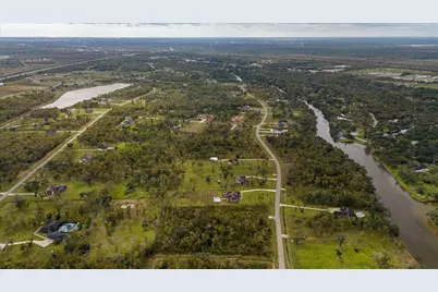 32003 Bayou Bend, Richwood, TX 77515 - Photo 19