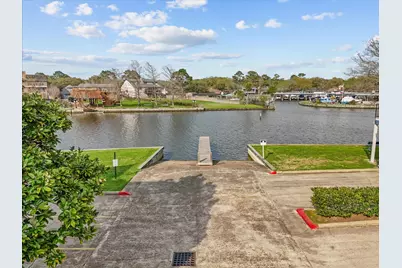 18519 Egret Bay Boulevard #1802, Webster, TX 77058 - Photo 9