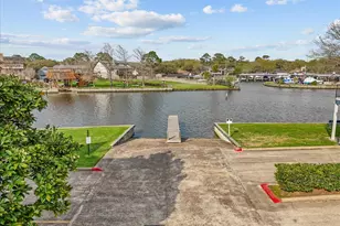 18519 Egret Bay Blvd, Webster, TX 77058 - Photo 9