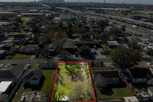 206 Oddo St, Houston, TX 77022 - Photo 17