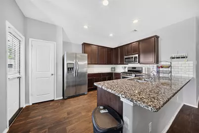 702 Green Clover Lane, Rosharon, TX 77583 - Photo 39