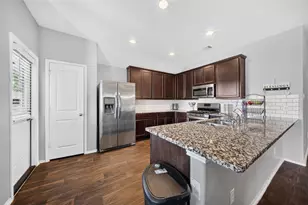 702 Green Clover Ln, Rosharon, TX 77583 - Photo 39