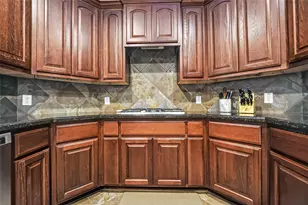 5425 Kiam St, Houston, TX 77007 - Photo 3