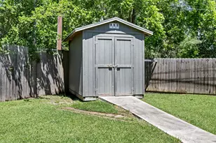 13380 Wayside Dr, Beaumont, TX 77713 - Photo 21